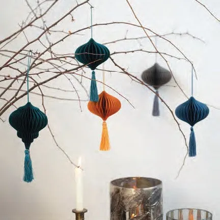 Small Honeycomb Paper Ornament (Green)
