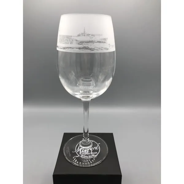 Tynemouth & Whitley Bay Scenes Wine Glass